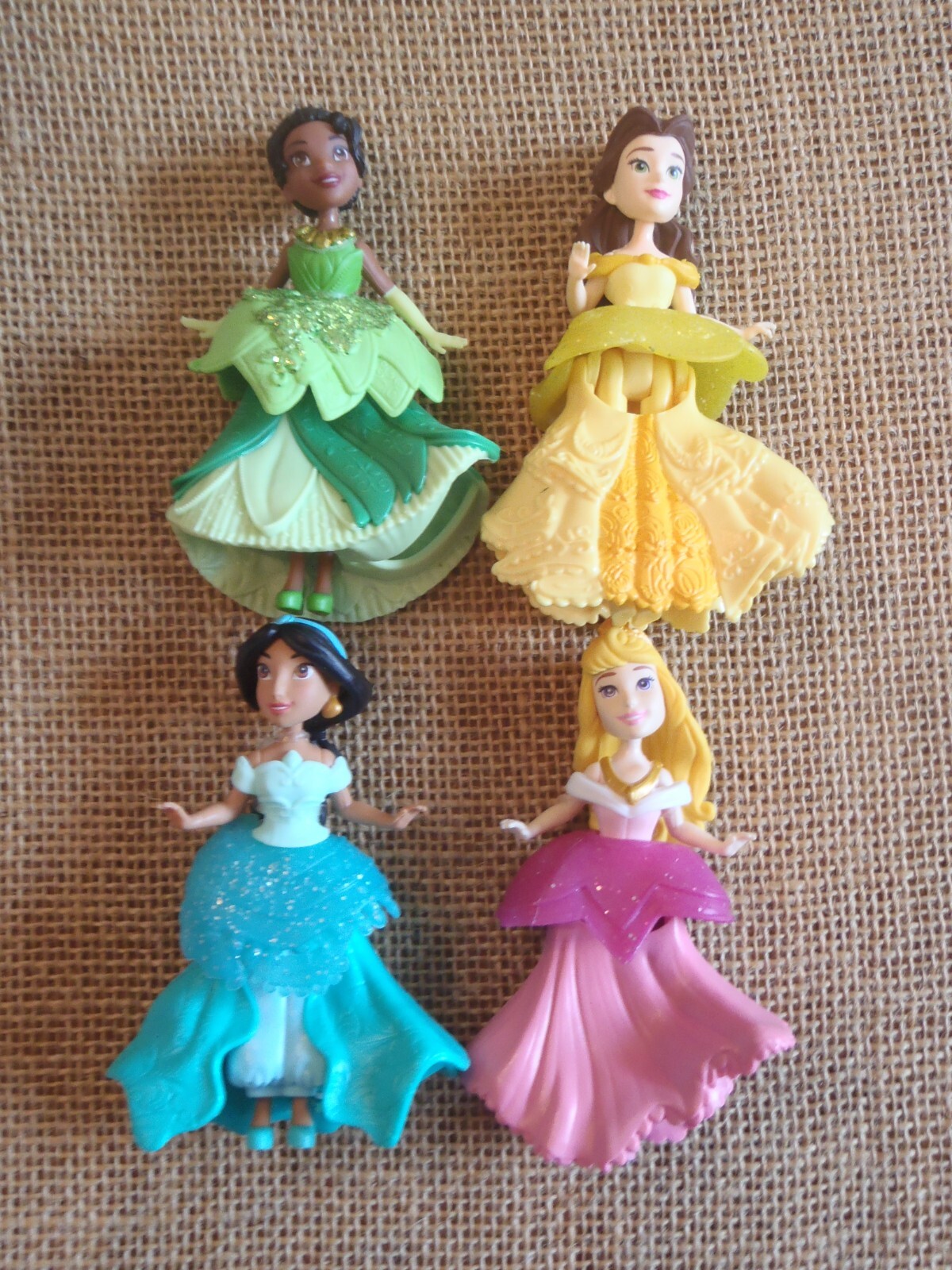 Disney Princesses Sparkling Styles Small Doll Set of 4 Featu
