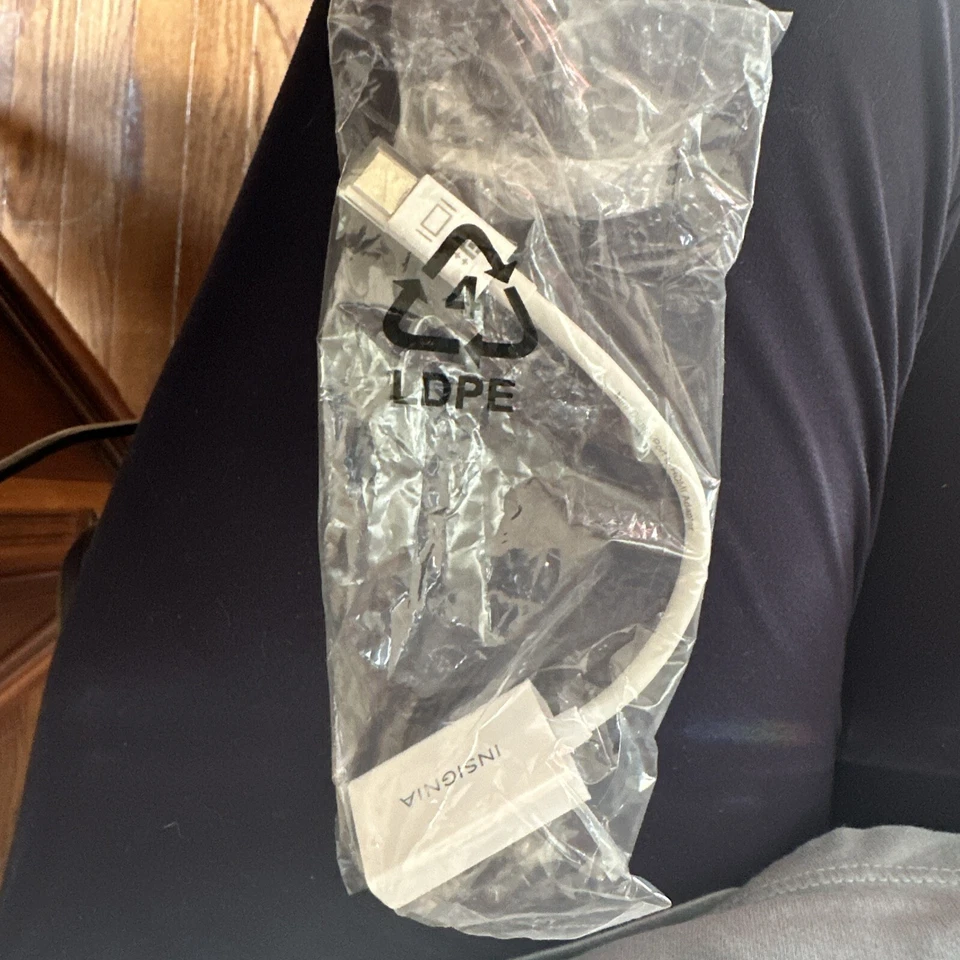 Insignia For Mac Mini DisplayPort to HDMI Adaptor 4K Ultra HD - Image 3 of 3