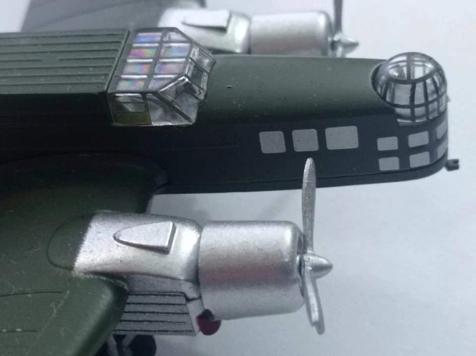 Marcel Bloch MB.210, Francia, 1:144 Altaya Foto 2 de 3