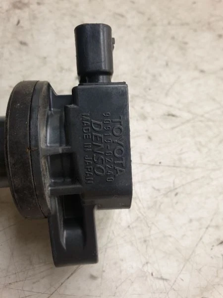 06-19 TOYOTA YARIS 1.5L 4CYL IGNITION COIL ASSEMBLY - Image 4 of 4