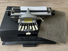 Historische Blindenschreibmaschine / Punktschriftmaschine &ndash; DDR &ndash; Leipzig