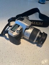 Minolta Maxxum/Dynax 5 35mm SLR film camera with 28-80mm AF zoom lens 8578