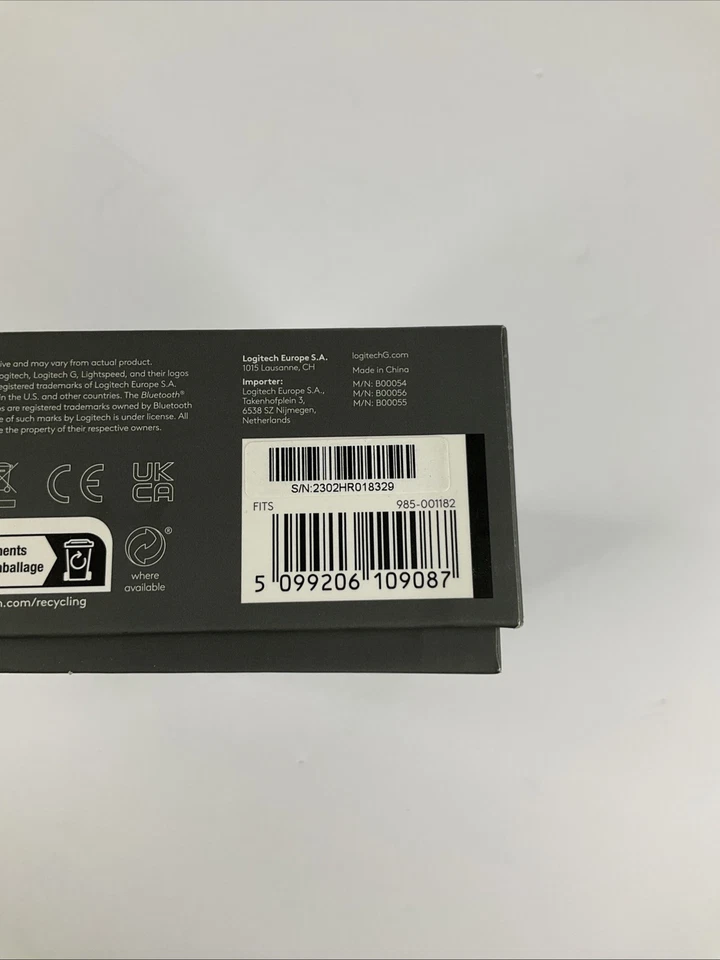 Auriculares inalámbricos para juegos Logitech G FITS True negros Foto 2 de 4