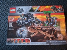 LEGO Jurassic World: Carnotaurus Gyrosphere E...