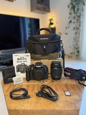 Canon EOS 700D Rebel T5i DSLR Body mit 18-55mm Objektiv,Kameratasche und Zubehör