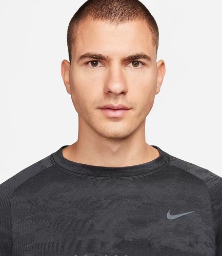 Men Nike Therma-FIT ADV Running Division Long-Sleeve Top Black FB8538-010 Large - Bild 4 von 10