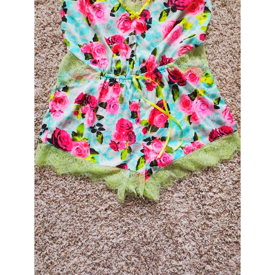 Macacão Betsey Johnson Feminino Multicolorido Floral Halter Back Decote V M - Imagem 4 de 4