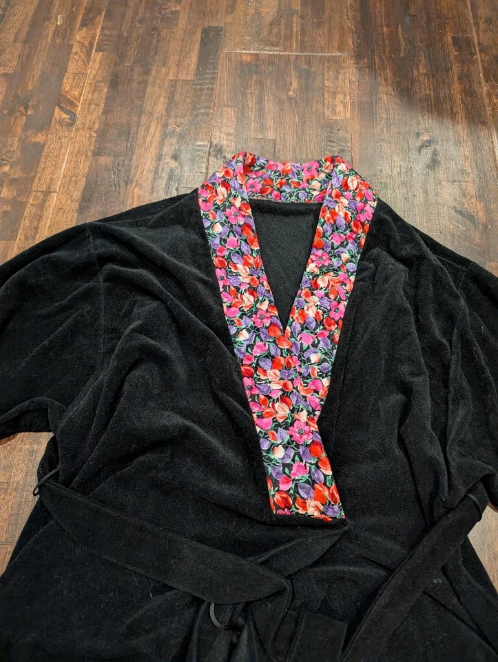 Bata vintage Vanity Fair para mujer L con ribete floral con cinturón abrigo años 70 80 salón Foto 2 de 4