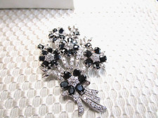 Brosche mit natürlichem Saphir und weißem Stein aus massivem Sterlingsilber TIH#229