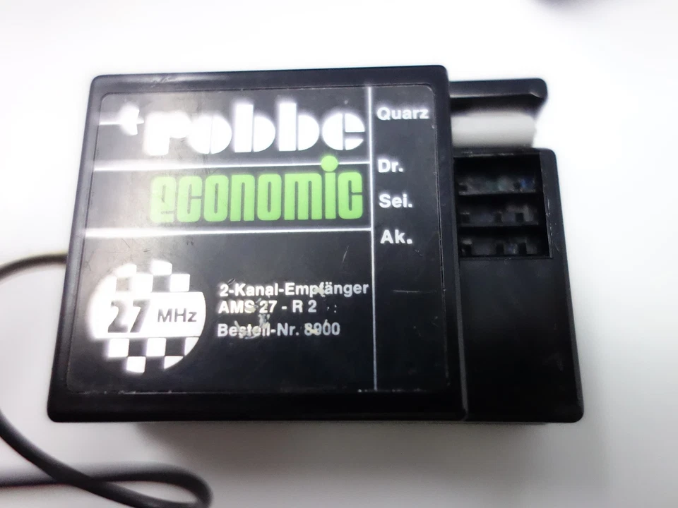 Robbe Economic - Fernsteuerung mit Empfänger, Servo, Regler, Batteriefach - Bild 3 von 4