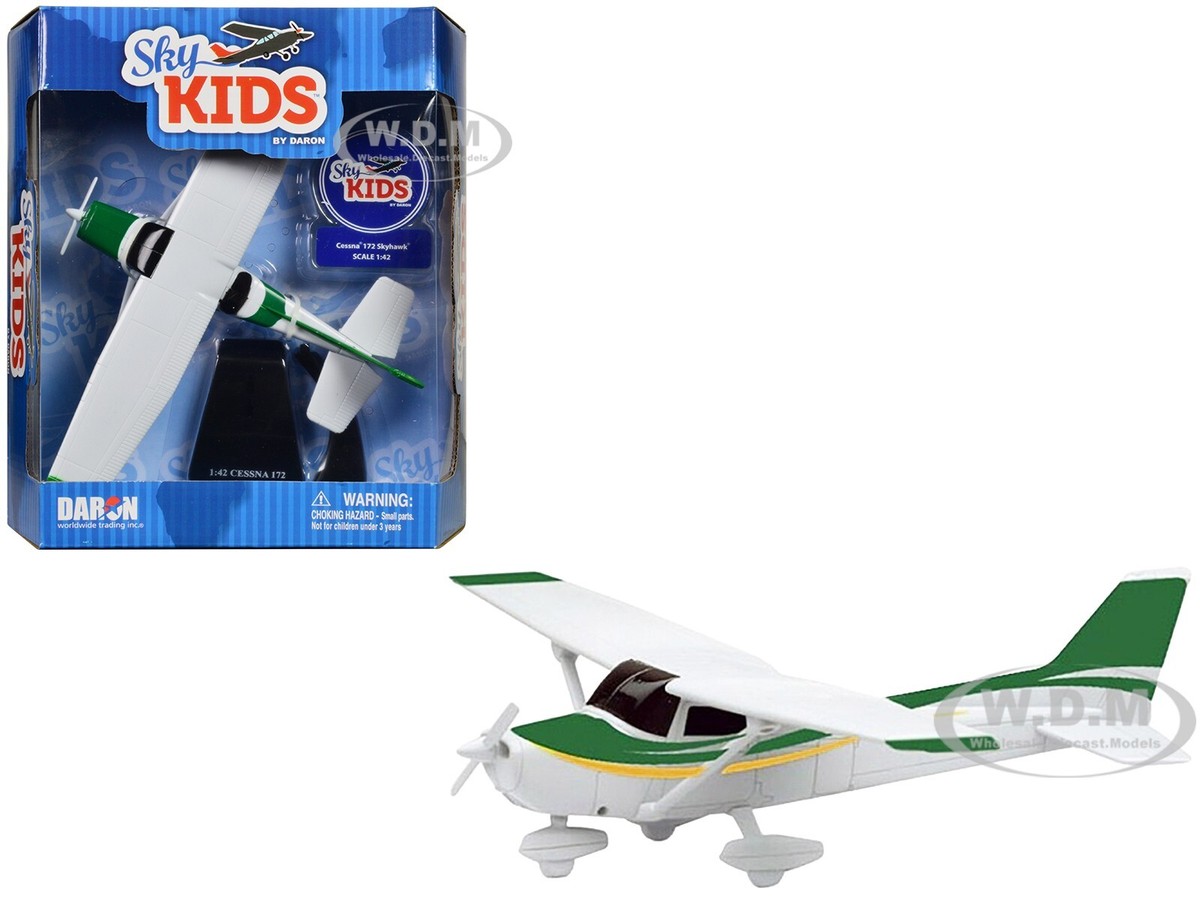 CESSNA 172 AIRCRAFT WHITE 1/42 SCALE MODEL BY DARON NR20663