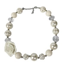 White Faux Pearls Flower Chunky Bead Necklace Collar Choker Statement