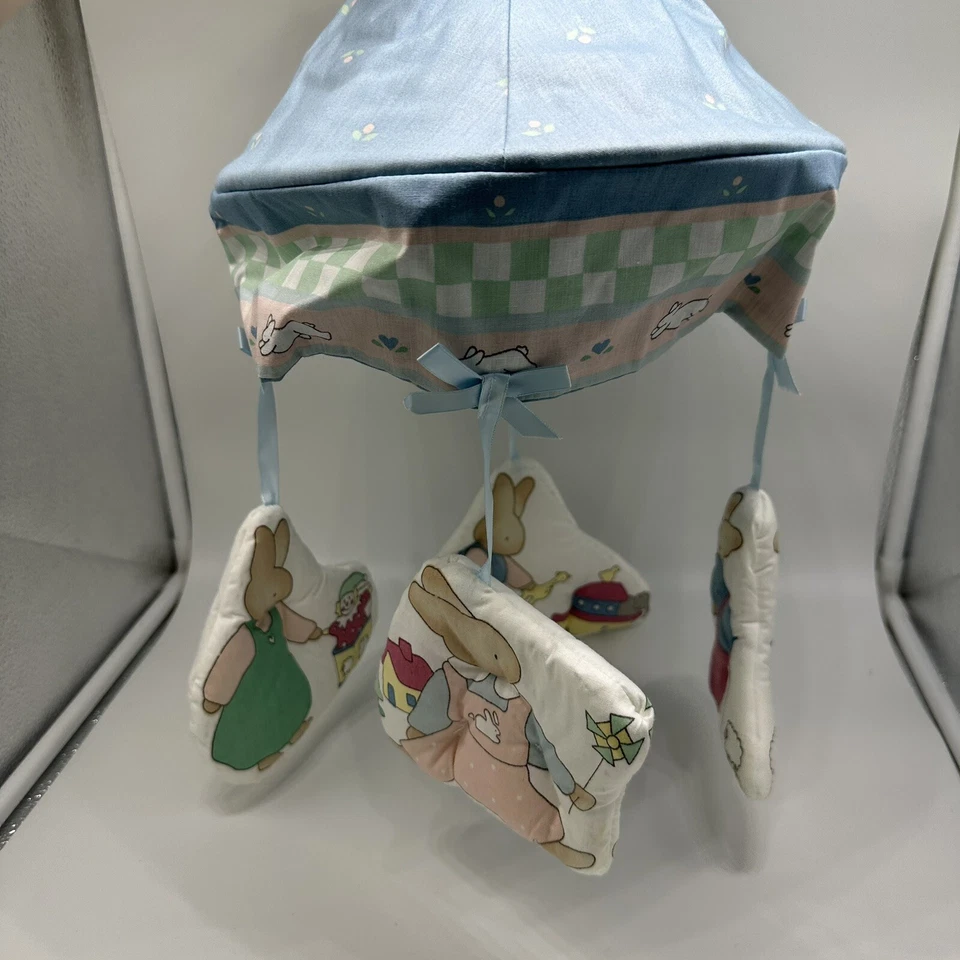 NUEVO VINTAGE Rojo Calliope Musical Móvil Bebé Guardería Conejos Azul 1985 Foto 3 de 4