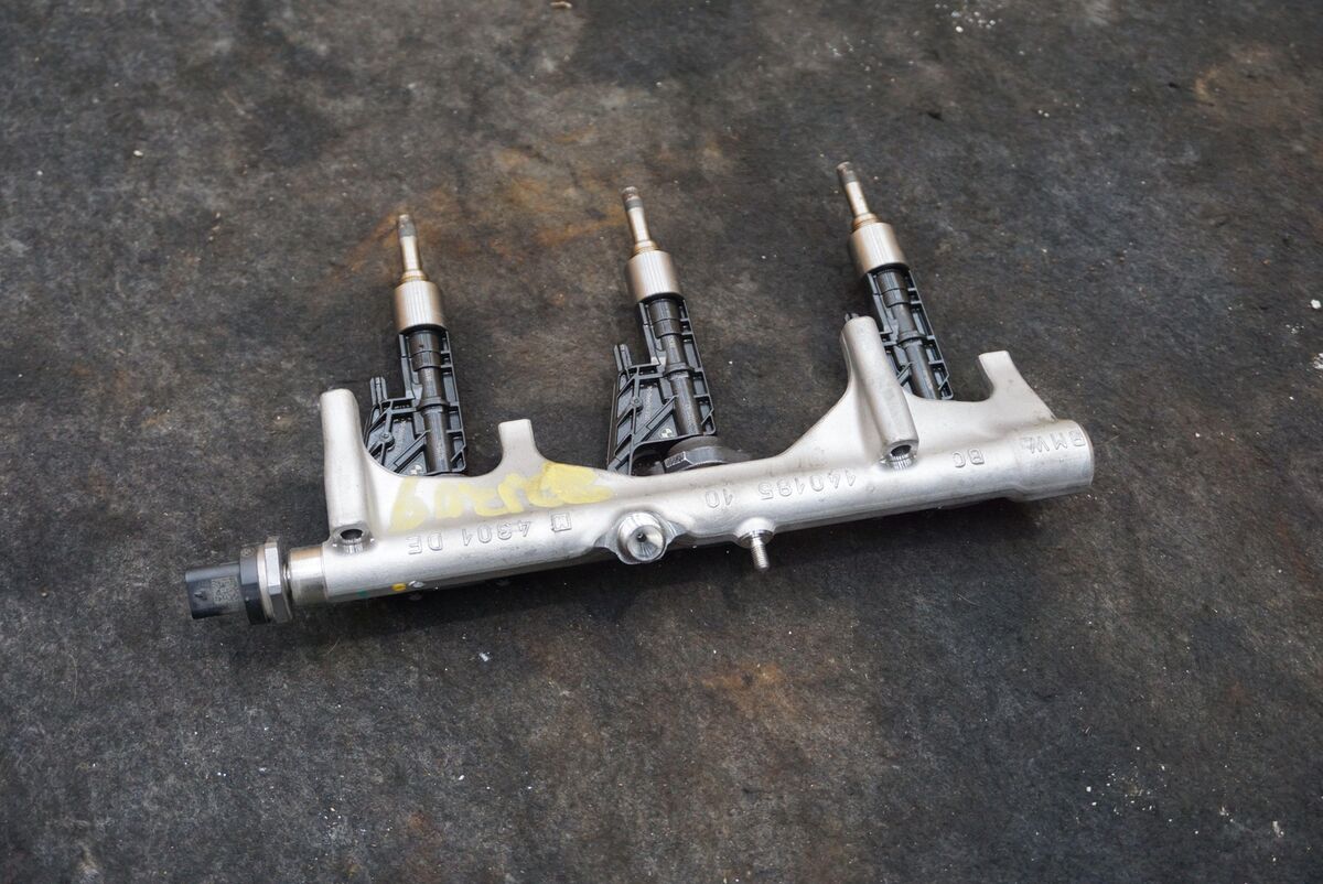 Fuel Injection Rail w/Injector OEM 13538625396 13538694197 Fuel Injection Rail w/Injector OEM 13538625396 13538694197