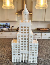 HO  Scale High Rise Building / Skyscraper (~3...