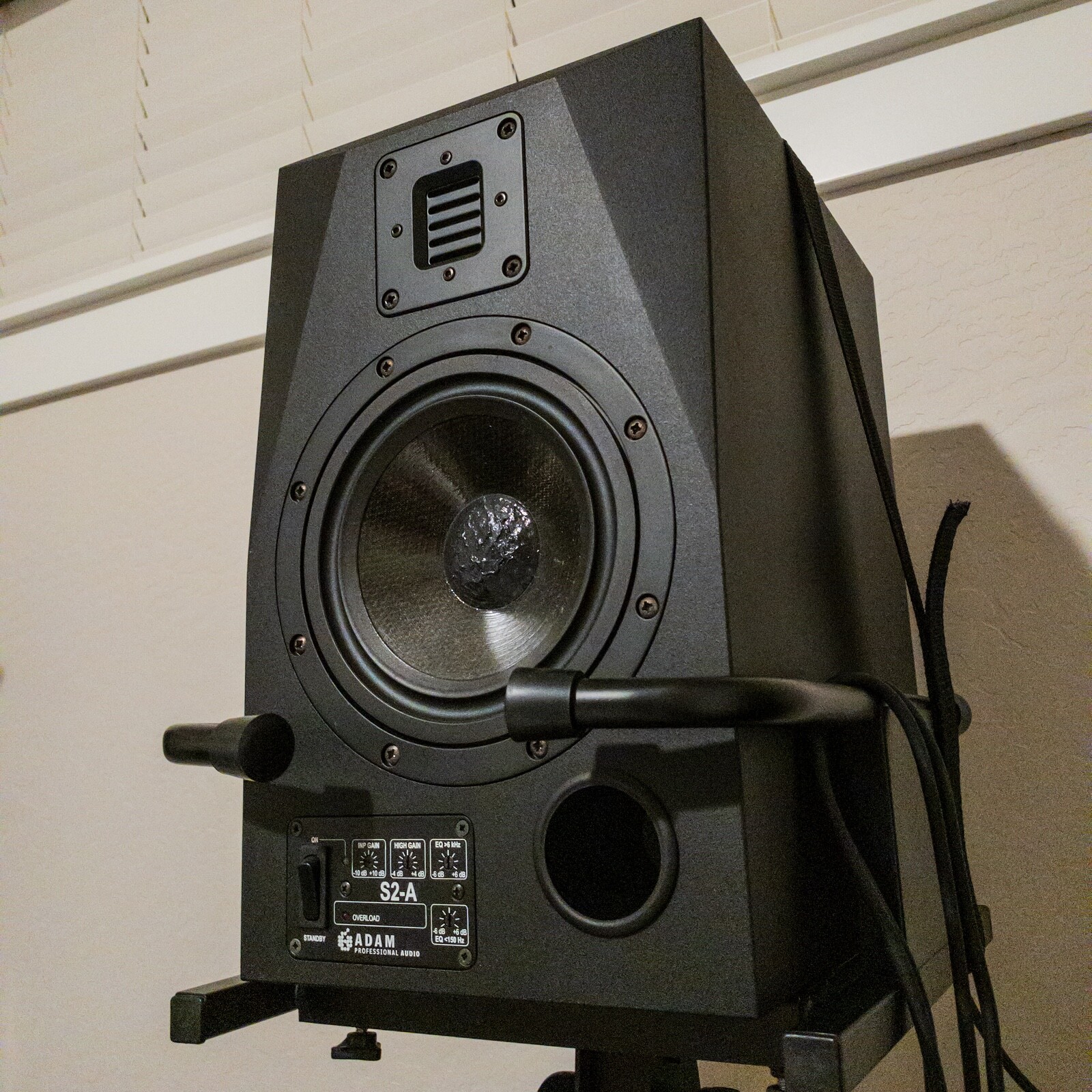 adam audio s2a