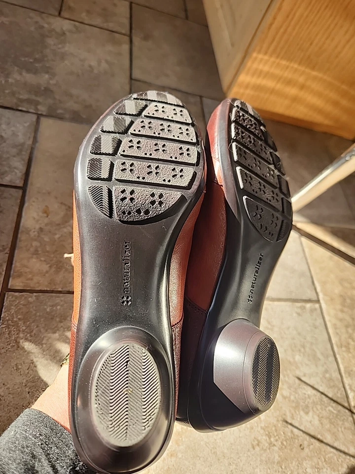 VESTIDO DE CUERO naturalizador 10N -1" Tacón Foto 4 de 4