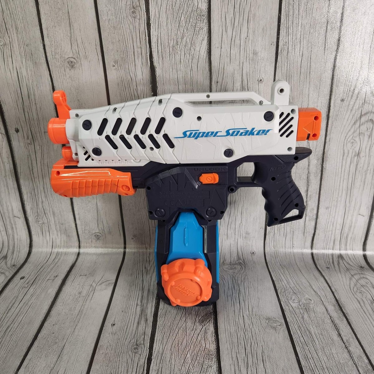 Nerf Super Soaker Arctic Shock Pump Action Water Squirt Gun