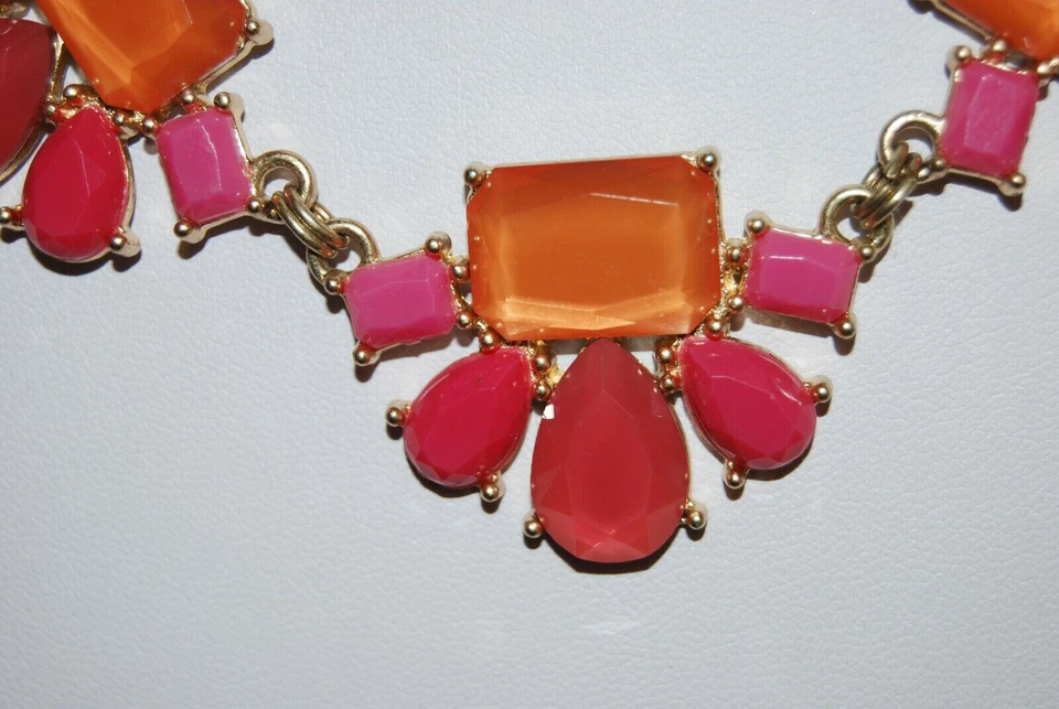 Collar babero ajustable Premier Designs tono naranja caramelo y oro rosa Foto 4 de 4