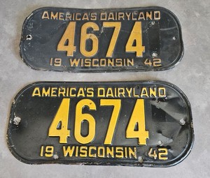 1942 Wisconsin License Plates PAIR Low 4-Digit Original Paint