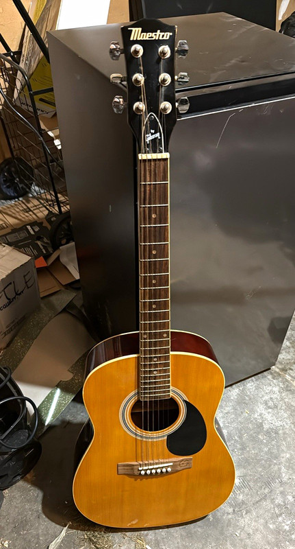 Maestro by Gibson 6-String Parlor Acoustic Guitar, Natural Spruce, Right-Handed
