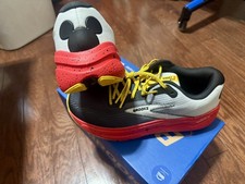 BROOKS GHOST MAX 2 MICKEY MOUSE DISNEY RUNNING SHOE SNEAKERS MENS SIZE 11.5 WIDE