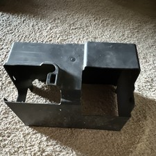2016-2025 Chevrolet Malibu 1.5l Battery Tray Upper Holder Bracket Cover Box Oem