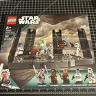 LEGO Star Wars: Ahsoka Tano's Duel on Peridea (75385)