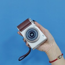 Fujifilm Fuji XF10 24.2MP Compact Digital Camera Champagne Gold English 100 work