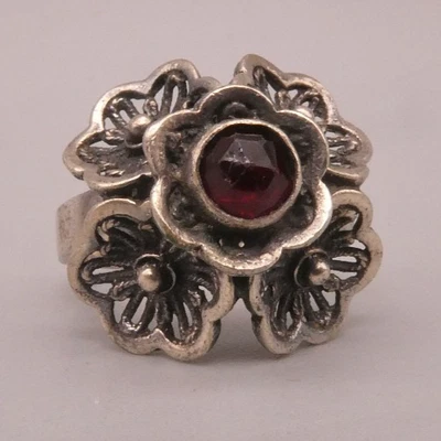 Ring Silber 835 wunderschöner ausgefallener alter verzierter Trachtenring Granat - Bild 1 von 4