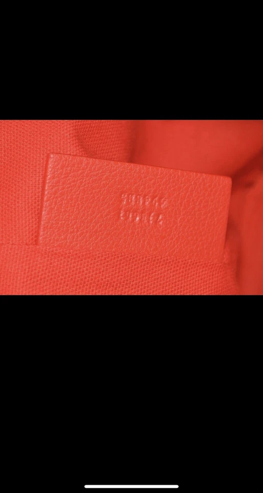 NUEVO Alexander McQueen Cuero Calavera Etiqueta Colgante Grande Bolso Cartera ROJO Foto 2 de 4