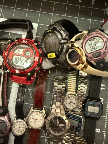 23 Fossil Timex Expedition Armitron Wenger SAK Design Watch Lot Sports Digital - Picture 2 of 23