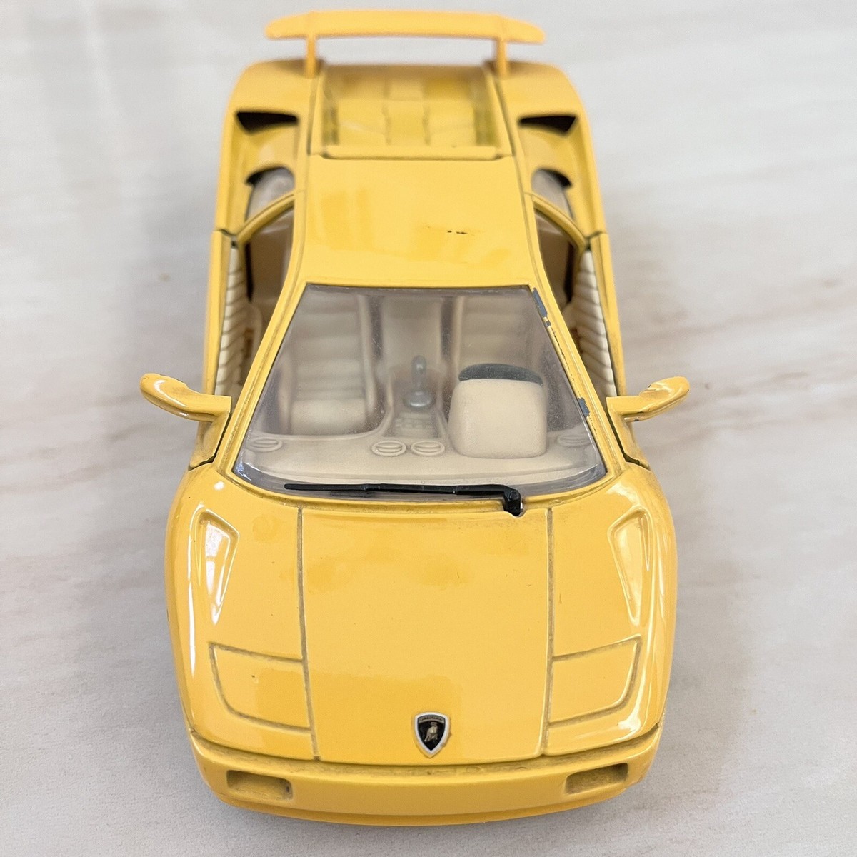 Bburago Lamborghini Diablo 1990 Collection Diecast Model Car