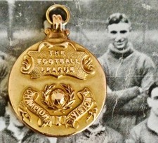 9ct Gold Football Medal. Division 2 Champions 1930-31, Everton FC, Billy Coggins