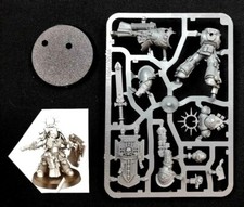 40K Lieutenant with Storm Shield Space Marine Bladeguard Volkite Indomitus Relic