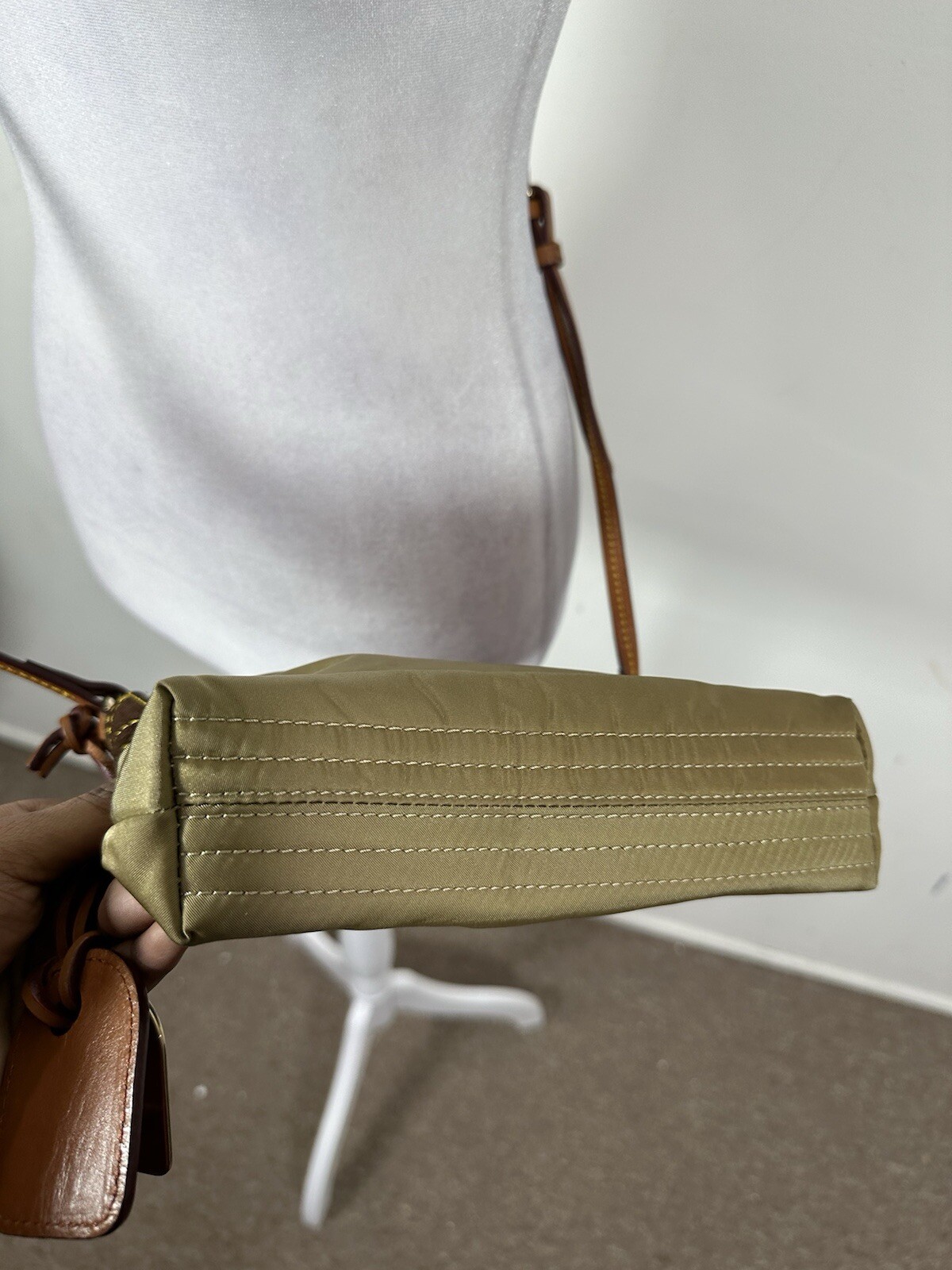 Dooney & Bourke Women’s Solid Colored Crossbody B… - image 6