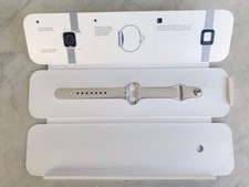 Genuine Apple Watch Starlight Sport Band. 2022 41mm S/M Size. NEW