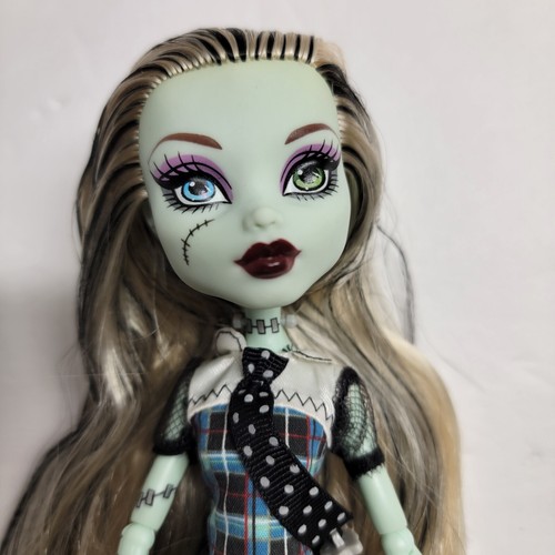 Monster High Frankie Stein Puppe 2008 First Wave Mattel - im Original Kleid - Bild 3 von 17