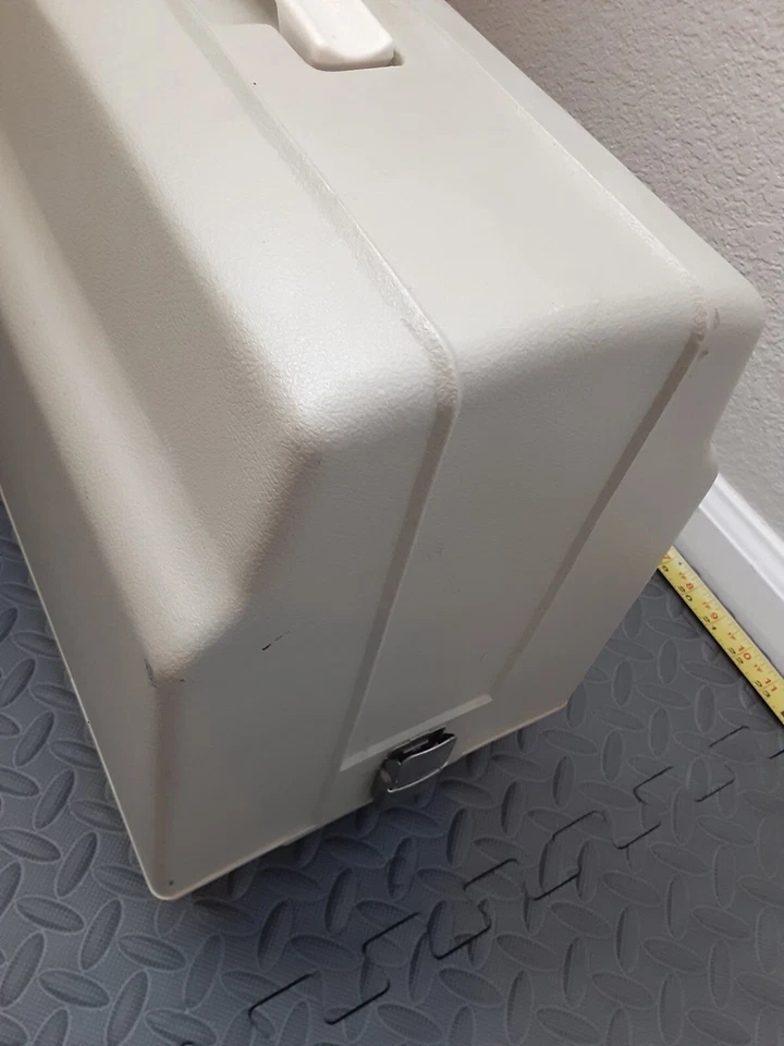 Máquina de coser Sears Kenmore de colección con pedal y estuche hecha en Japón Foto 3 de 4