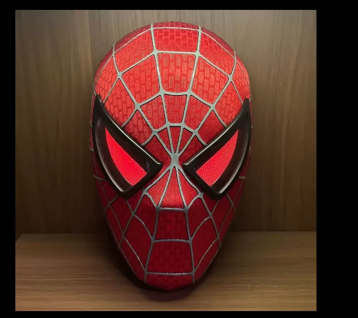 Spider Man Mask Tobey Maguire with Luminous Eyes Remote Control & Sound - Image 4 of 4