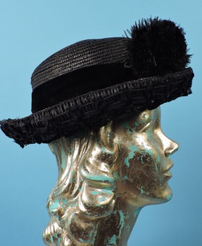 VICTORIAN 19TH C BLACK STRAW HAT W SEQUINS & FEATHER POM POM DETAIL - Picture 2 of 5