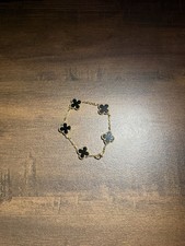 Van Cleef Arpels Gold Clover Charm Cable Chain Bracelet, Lobster Clasp