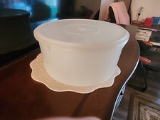 Vintage Tupperware 256 Cake Large Storage Container With Seal Lid
