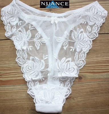 NEU: BESTICKTE TÜLLSPITZE ! ZARTER STRING TANGA GR. 34 NUANCE weiss *285129