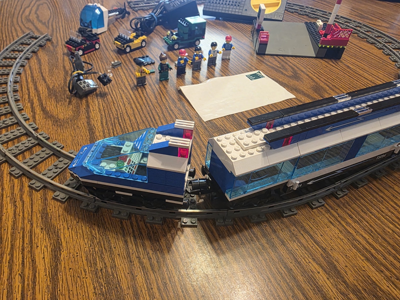 Vintage LEGO 4561 Train Set — Passenger Trains, Cars & Minifigures Not ...