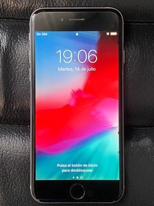 Apple iPhone 6 · 64GB