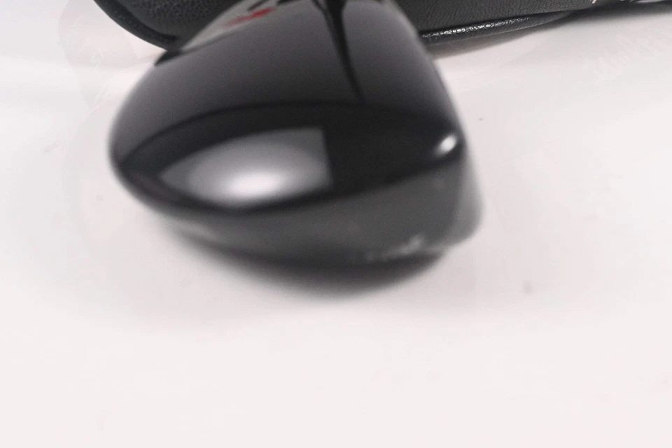 Titleist TSi2 #4 Hybrid / 21 Degree / Stiff Flex HZRDUS Smoke Black RDX 80 Shaft - Image 3 of 4