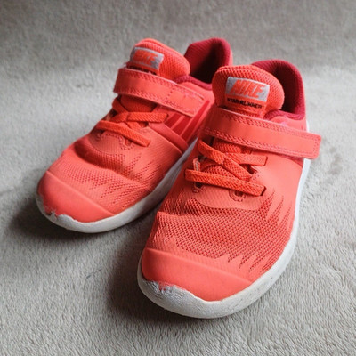 Nike Star Runner Unisex Kinder Sneaker EU 27 Orange/Weiß Mesh Klett Logo