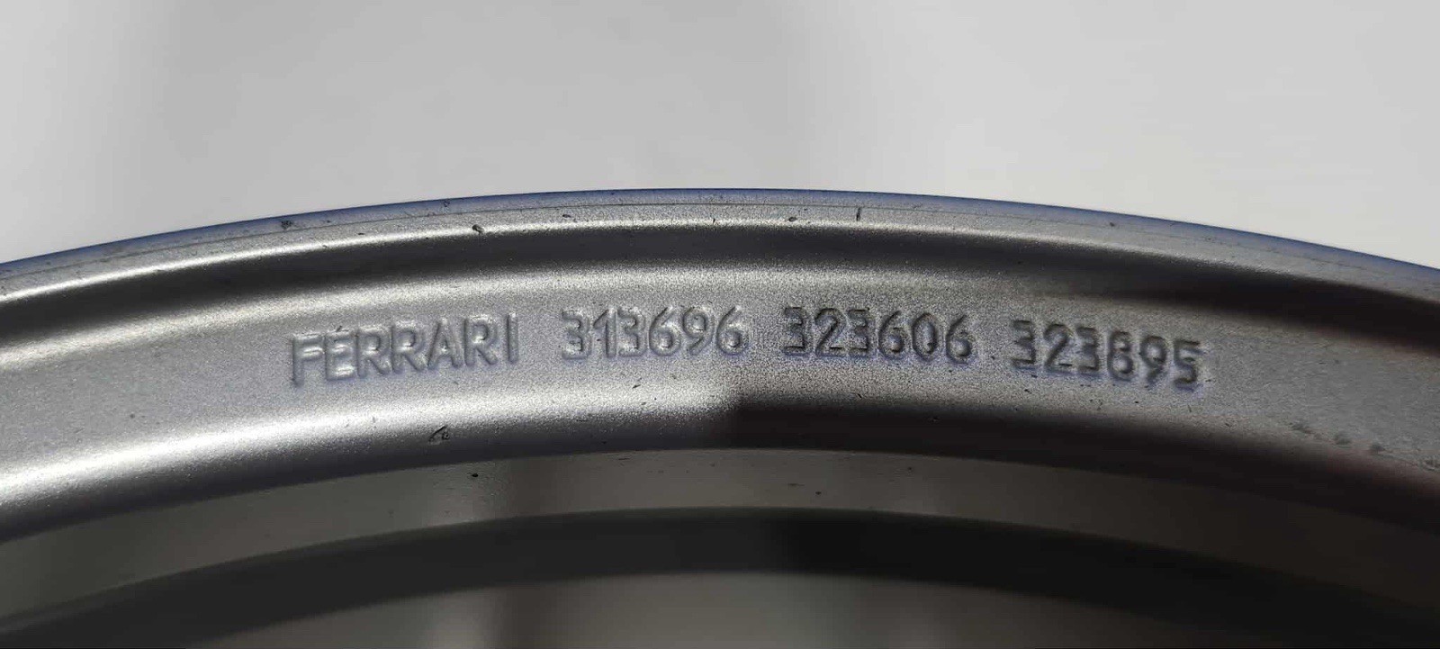 20” Ferrari 812 Superfast GTS 00842800 Silver Factory OEM Rear Wheel Rim 313696