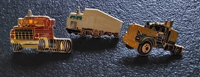Pin s Konvolut 3 Vintage American Trucks und Sattelzug (217)